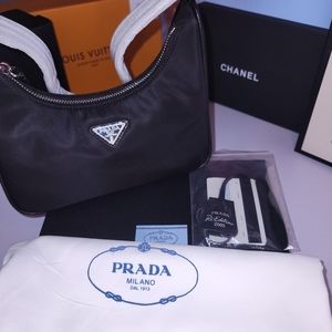 Black 05 re edition prada bag